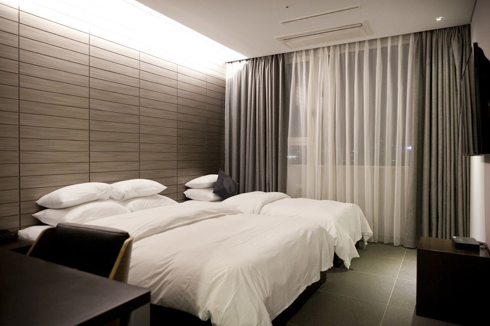 Hotel The Designers Hongdae Seúl Exterior foto